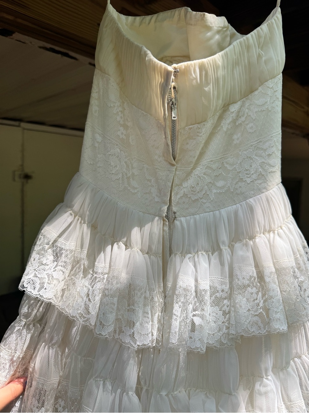 Vintage one of a kind lace wedding dress - Picture 11 of 16